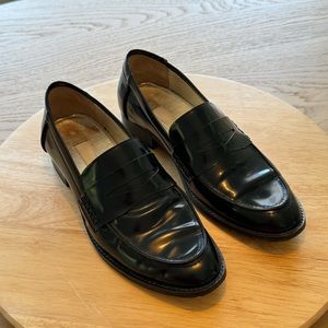 Suzanne Rae black loafers size 8.5 (fits like 8)